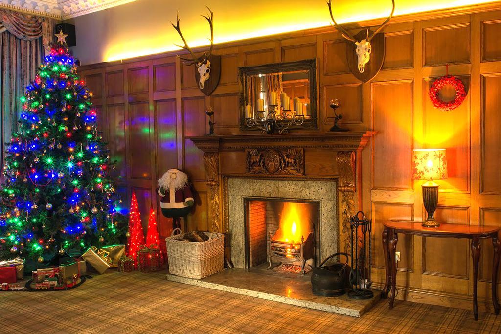 Duke Of Gordon Hotel Kingussie Buitenkant foto